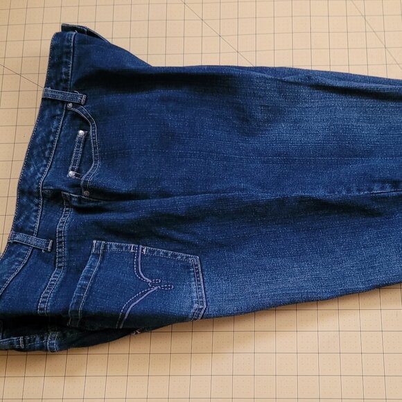 Fashion Bug "Rodeo" Blue Jean Capris Size 2 Short - Picture 6 of 10